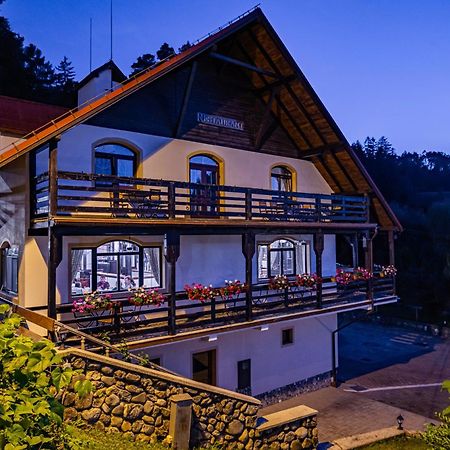 Q Chalet Négyfalu Kültér fotó