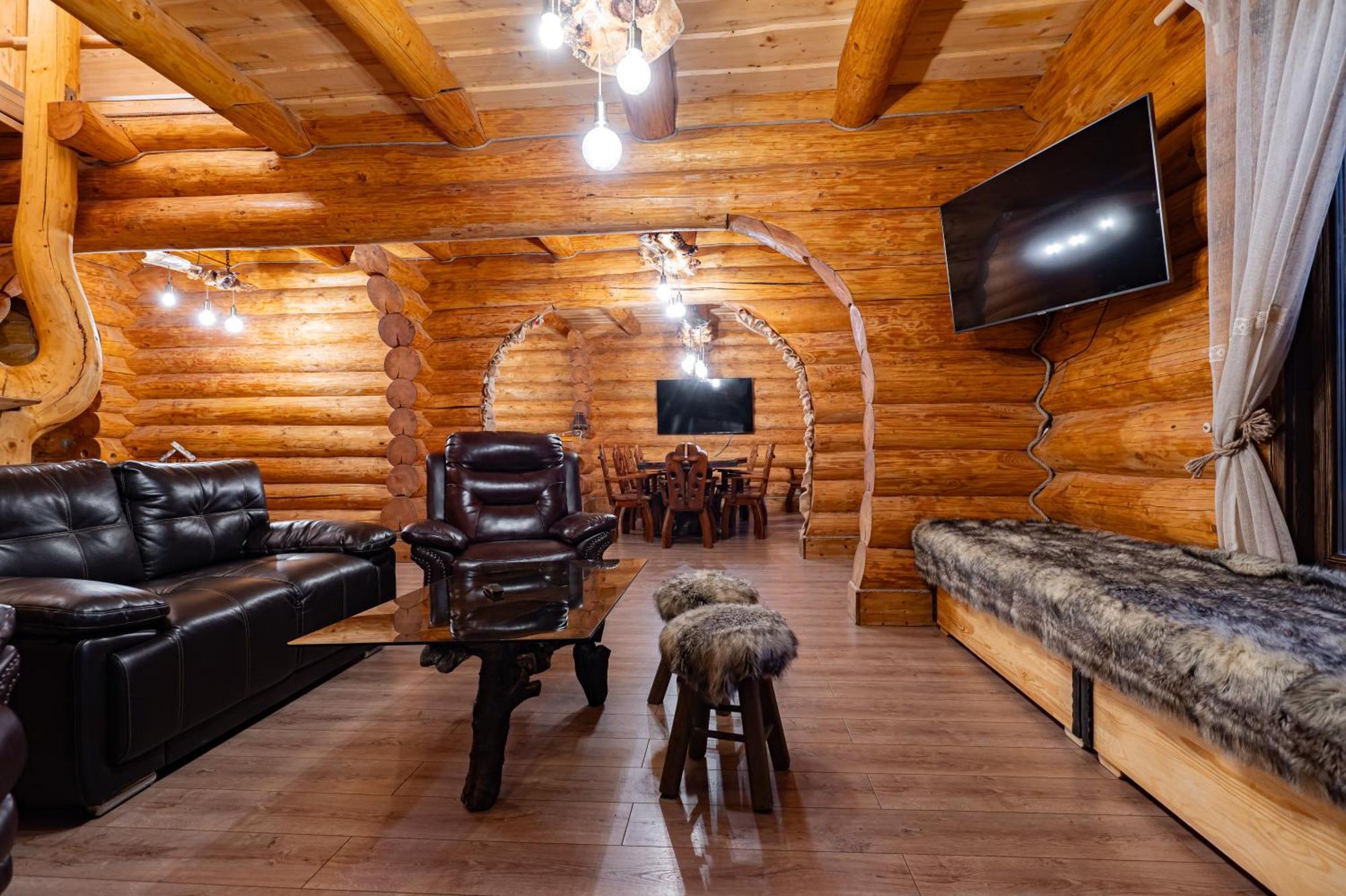 Q Chalet Négyfalu Szoba fotó